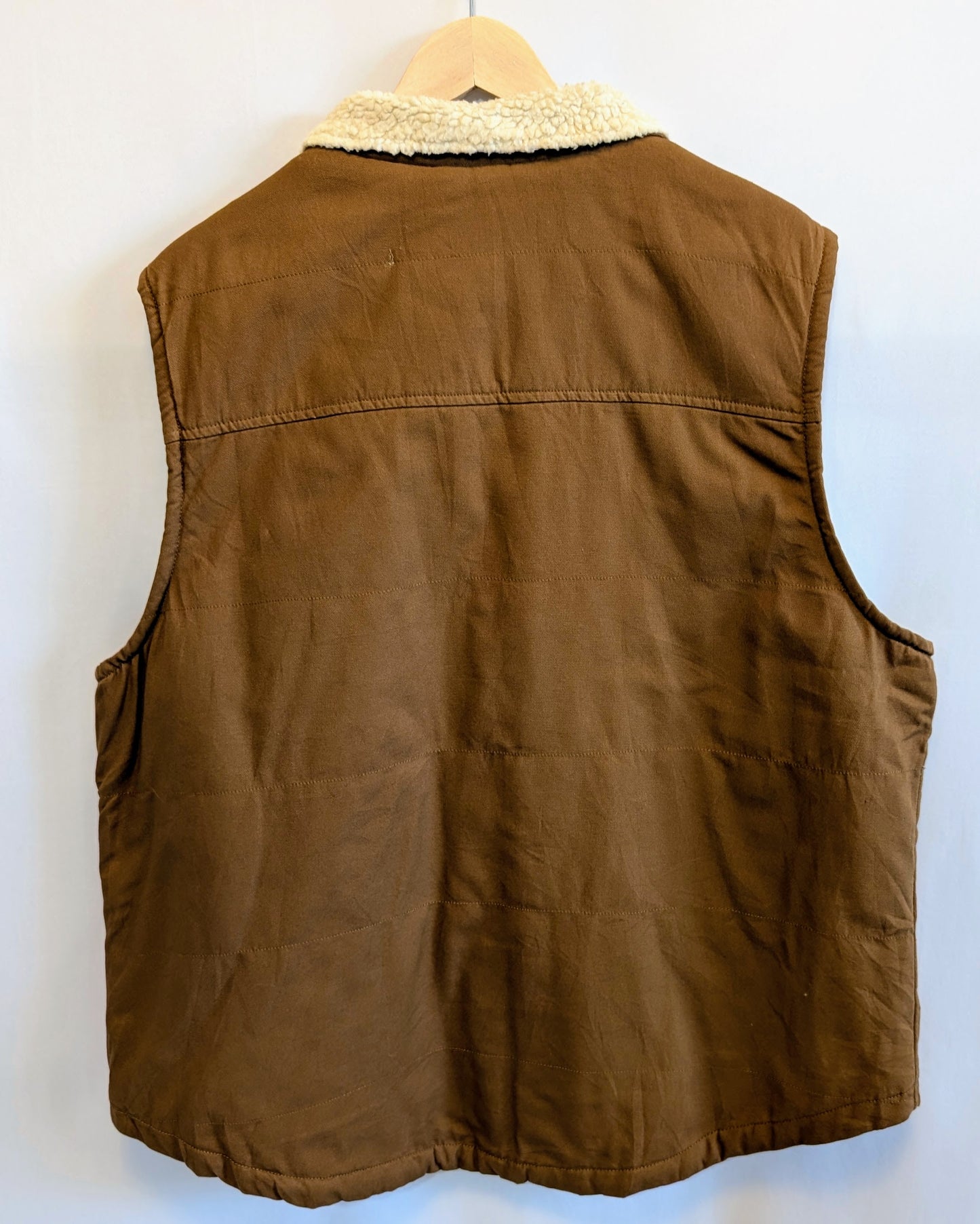 Lee Vest - Size L - Grade B