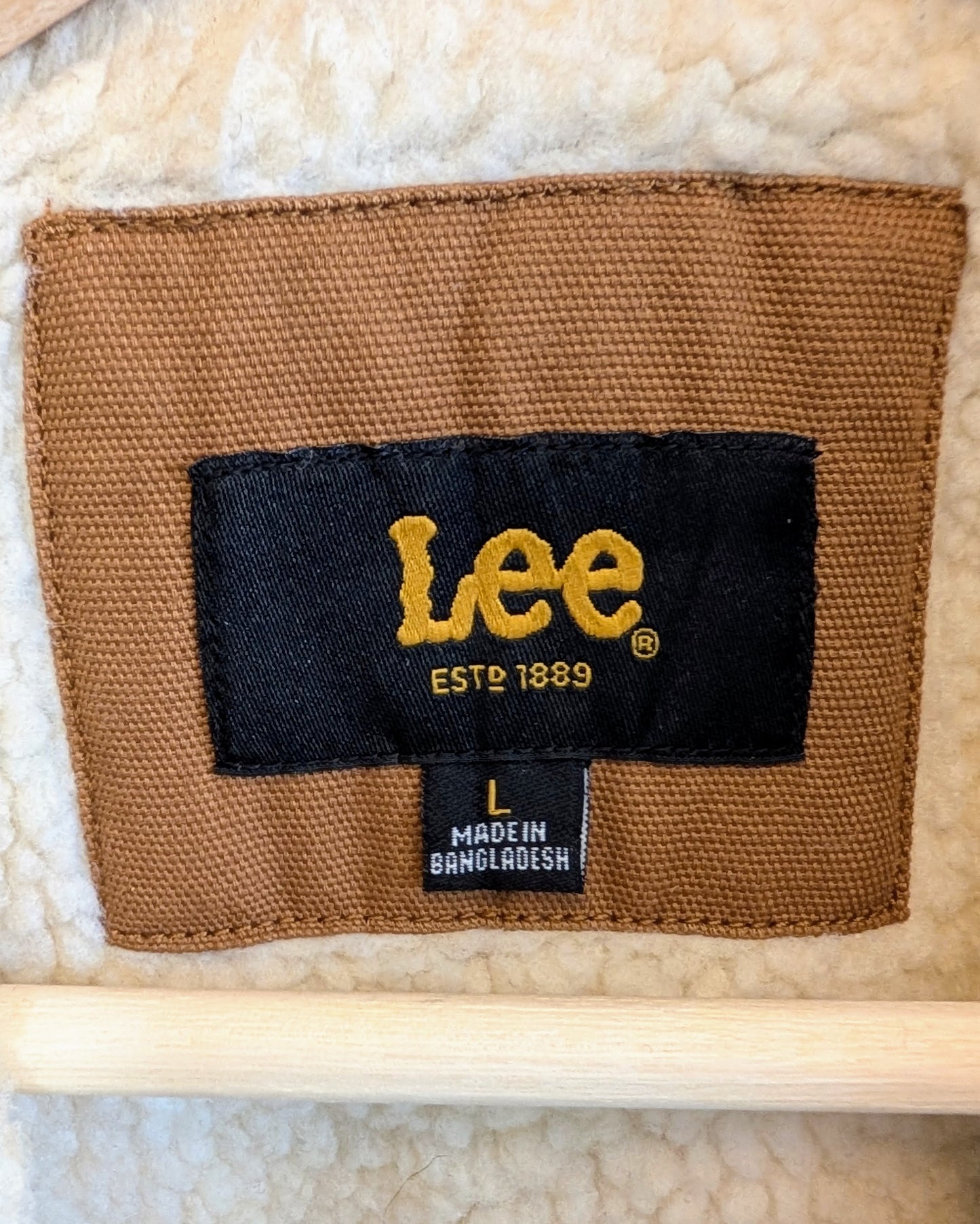 Lee Vest - Size L - Grade B