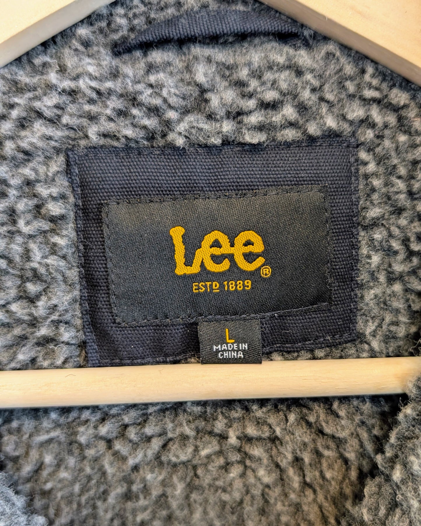 Lee Vest - Size L - Grade A