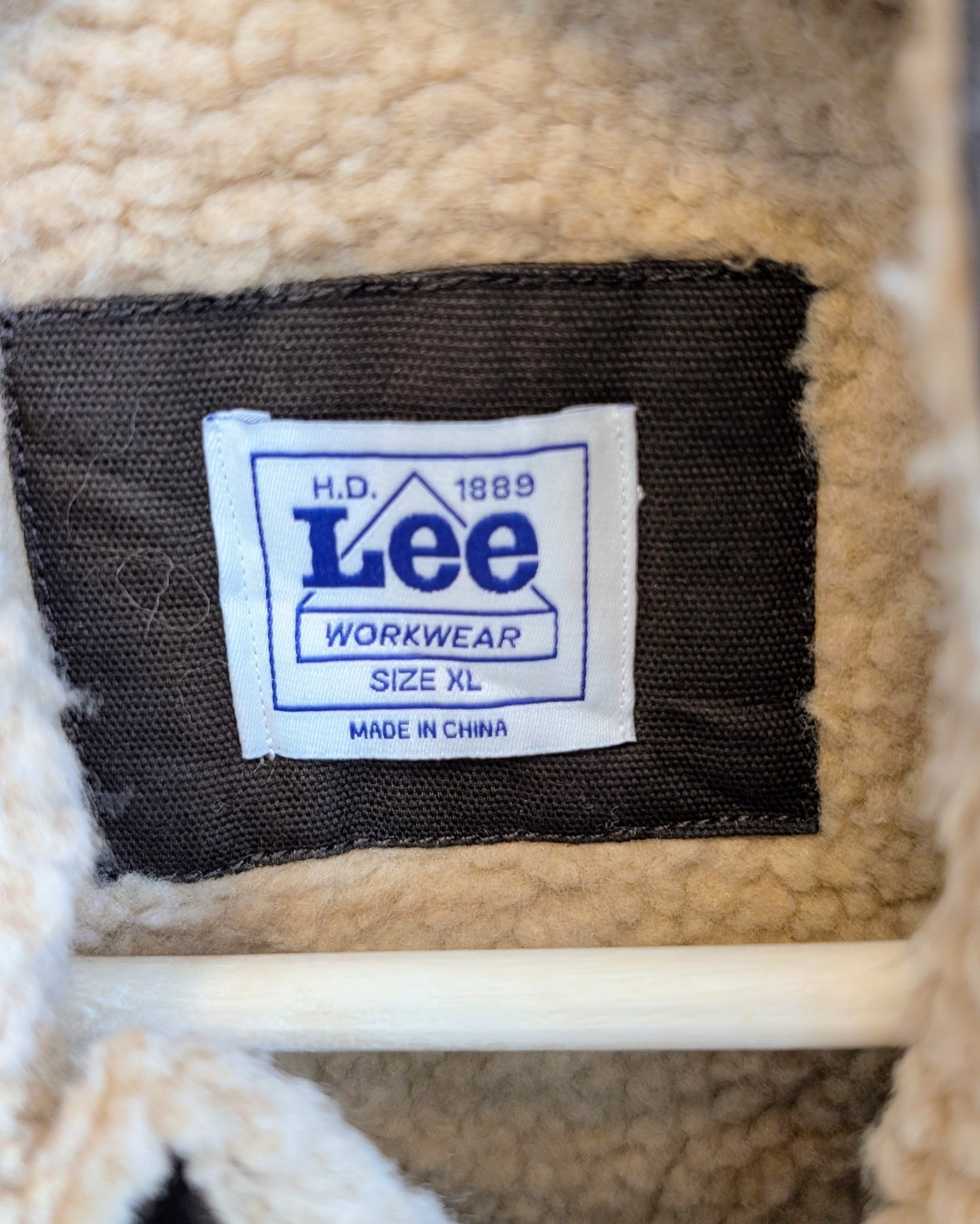 Lee Vest - Size XL - Grade A