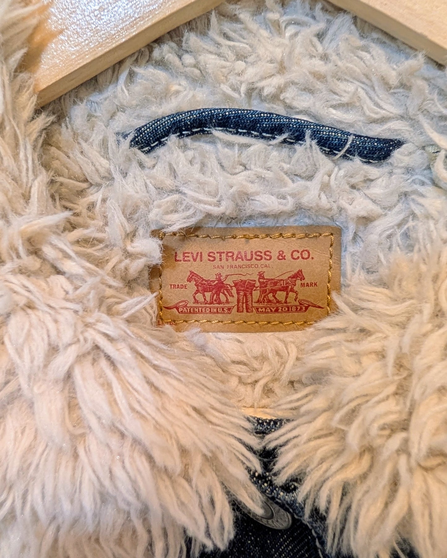 Levi's Sherpa Denim Jacket - Size M - Grade A