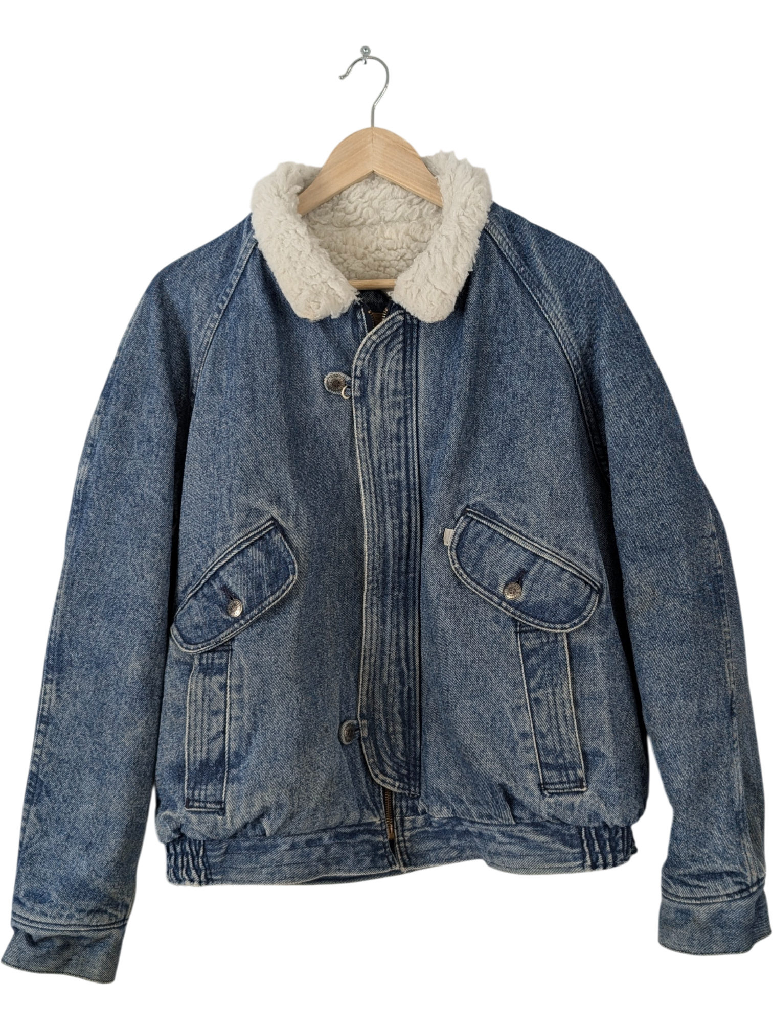 Vintage Levi’s Sherpa-Lined Denim Jacket – Size M