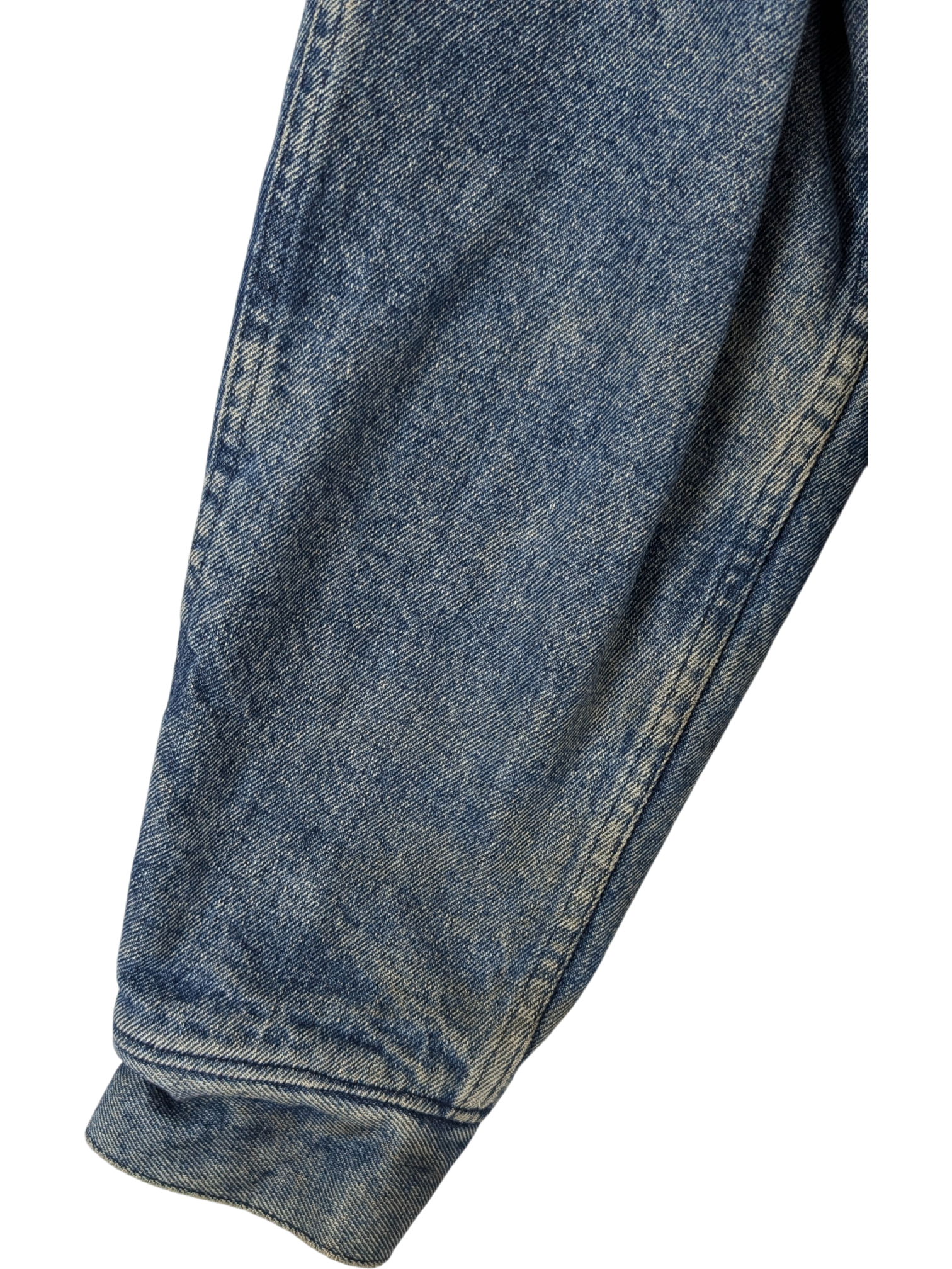 Vintage Levi’s Sherpa-Lined Denim Jacket – Size M